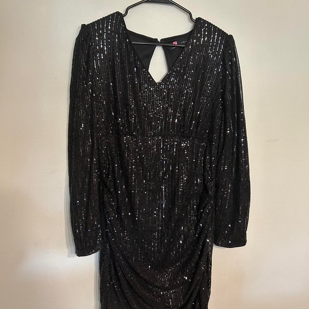 GOOD CONDITION XL BLACK
SEQUIN COCKTAIL DRESS